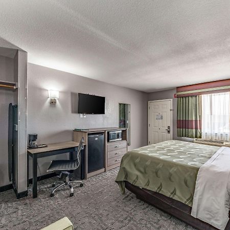 Quality Inn I-10 East Near Frost Bank Center San Antonio Eksteriør billede