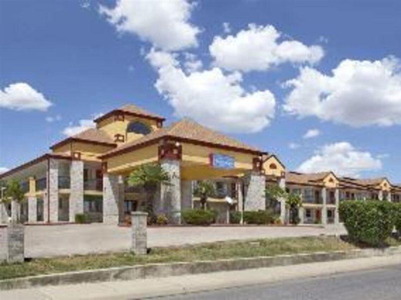 Quality Inn I-10 East Near Frost Bank Center San Antonio Eksteriør billede